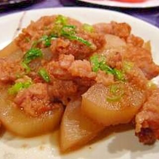 余った鶏唐揚げと大根の煮物